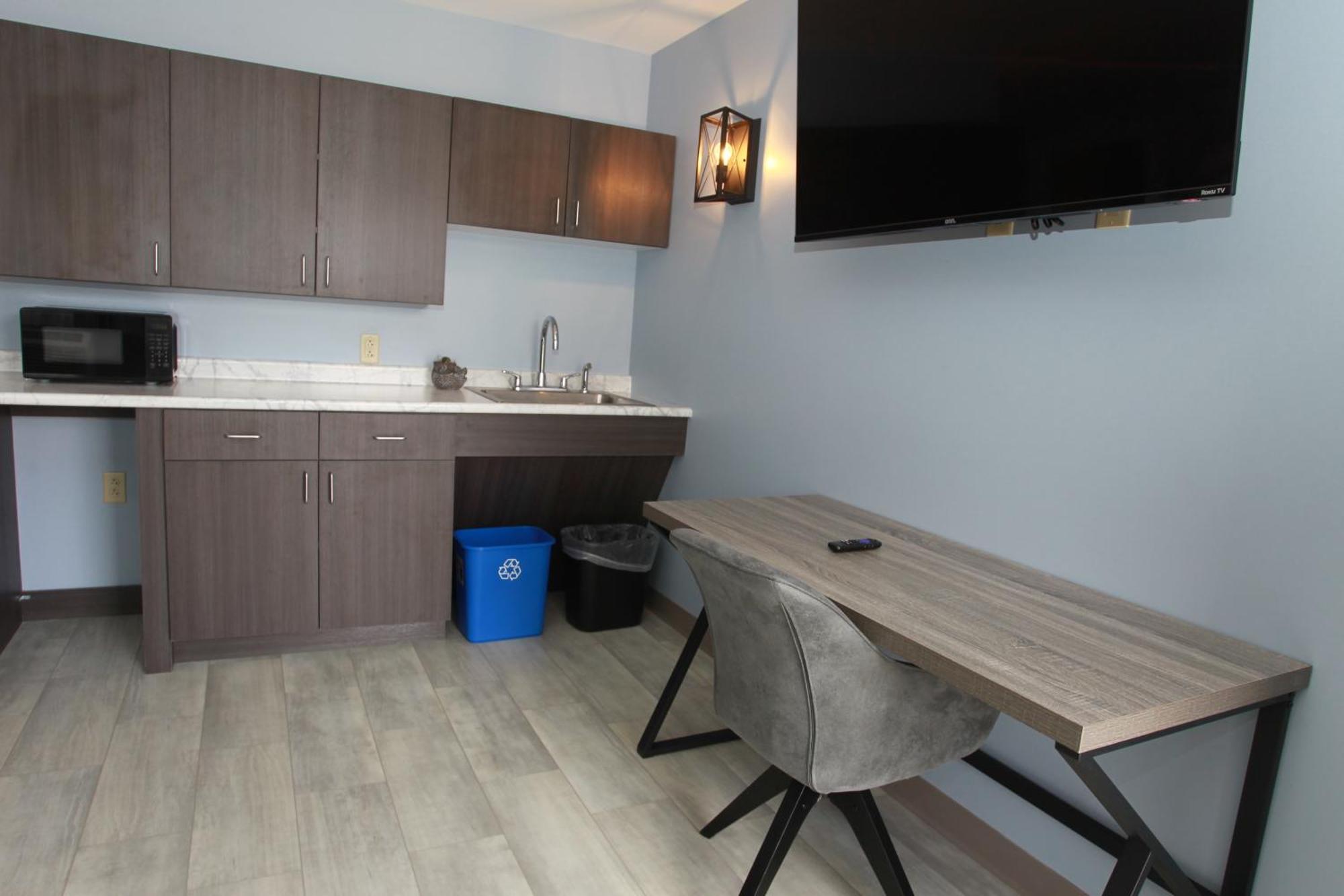 Wolastoq Inn And Suites Houlton Exterior foto